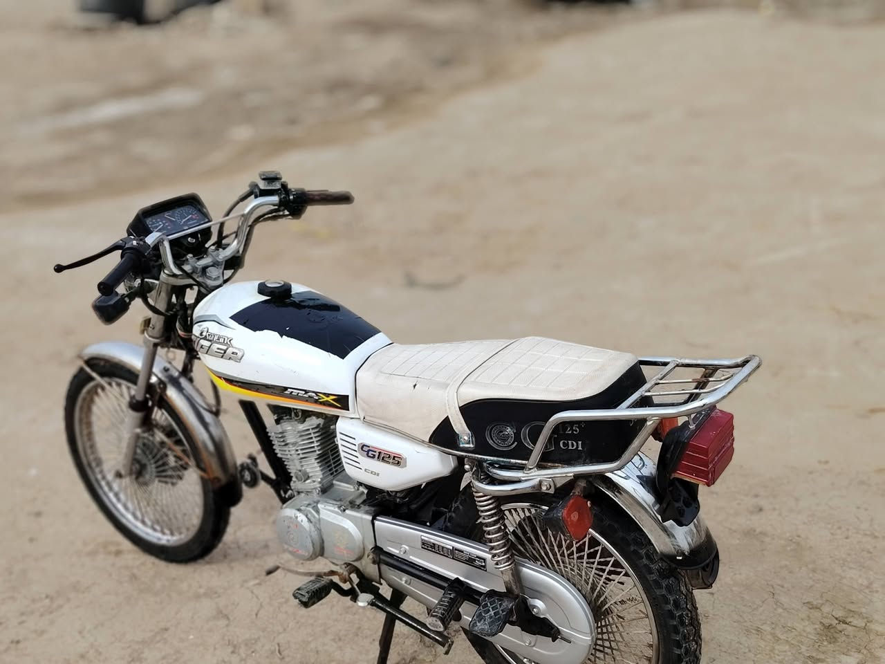 دراجه لبيع تايكر اوراق 22دراجه حلوه وجاهزه   مكاني بابل الحمزه الغربي ***********
