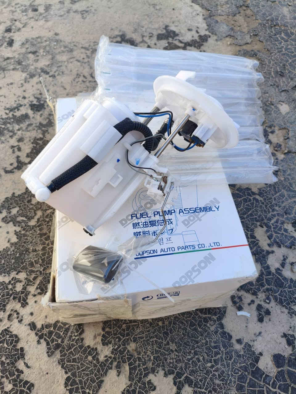 فيتبم النتره مظلع كامل هوه والعبوه مالته مامستخدم للبيع السعر60الف والچادر هم جديد مستخدم مرتين فقط السعر40
***********
