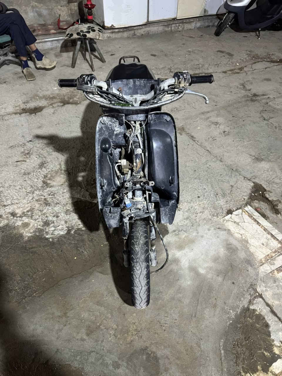 سلام عليكم دراجة منغولي للبيع السعر 85 وبيها مجال شرطة الشغل هذا رقمي العنوان الناصري مركز حي سومر ***********
