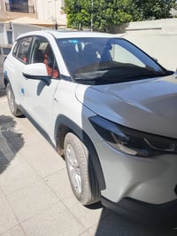 كورلا كروس هايبرد بغداد موديل 24 ماشية 7100 لون ابيض كرسي غير كهربائي ...