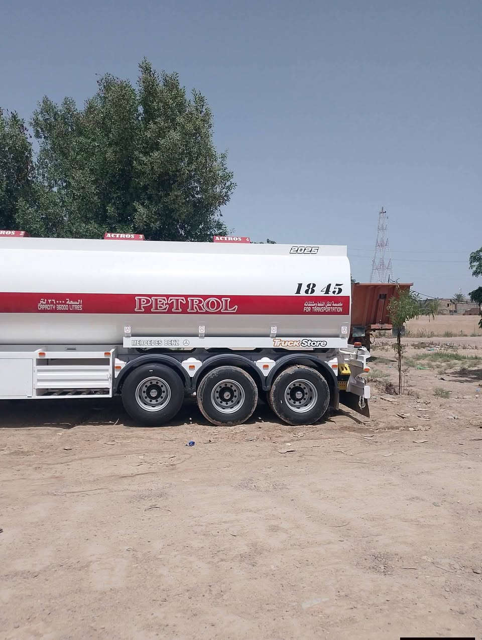 السلام عليكم
اكتروس للبيع 
 فول مواصفات كفاله عامه 
تانكي حازم حداد بعده صفر زيرو 
وياله كروم تخم تاير جديد درجه اولا 
السياره جديده فول مكفوله من قطره صبغ 
كور عالي ذهبي المرغوب 
السياره جاهزه للعمل شاشه عربيه 
للاستفسار ***********
