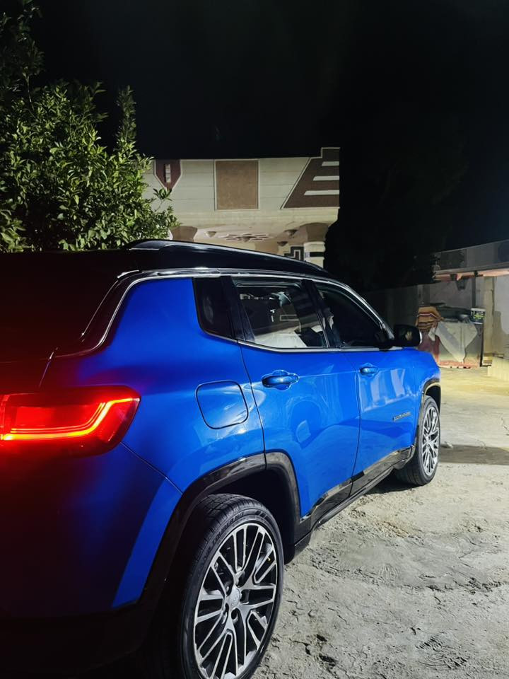 📌اللبيع - جيب كومباسLimited.  2022 وارد أمريكي 
 📍الموصفات : 1/1
تشغيل عن بعد 
ماشيه  km120
بصمه + بيبان دخول ذكي 
كشنات جلد كهربائي + تدفئه تبريد 
مثبت سرعه + قياده ذاتيه 
4 مودات قياده 
كأمراه دوراه 360ْ درجه 
صندوق ذكي بصمه 
دشبول لونين مميز 
أنوار LED بالكامل (أمامية وخلفية)• حساسات أمامية وخلفية
دخول ذكي لجميع الأبواب
بانيروما عل طول السقف 
اوتو ستوب 
شاشه كبيره 
هندبريك اوتو
رادارات مانع تصادم 
تحكم ستيرن جهتين 
تبريد قطعتين 
فور ويل 4*4   
الضرر : بنيد مبدل بلادي + جاملغ جهه السايق +ربع الجاملغ الخلفي +وبيهه بارد بسيط + ايرباك جهه السايق طاك فقط شرط بدون دواخل
السعر 143 وبيهه مجال.بسيط 
العنوان: بغداد حي الأعلم الكرخ او ديالى الخالص 
التواصل : ***********
               ***********
