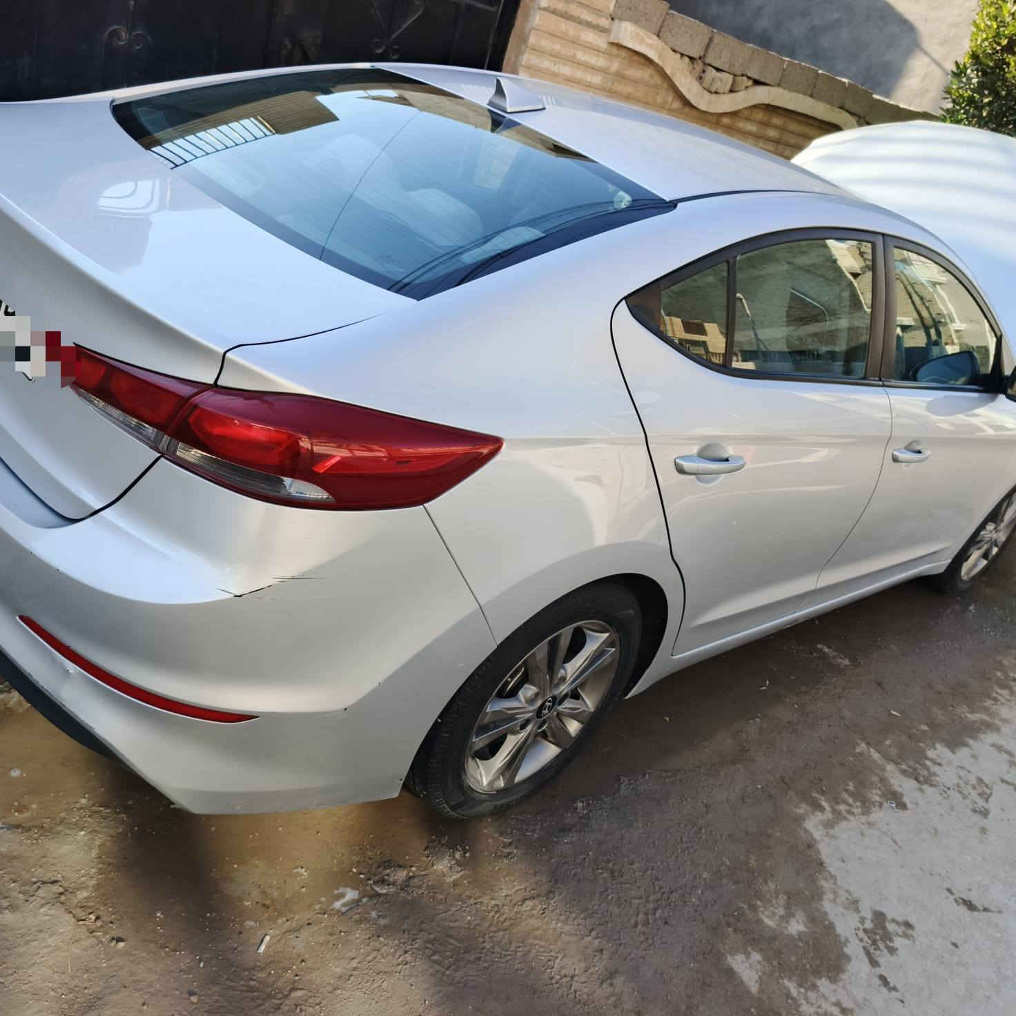 النترا 2018 كلين تايتل بيها طخه بسيطة بباب 
السايق ممصلحة موضحه بالصور
وكم رصعة بالقمارة مال حالوب

رقم اربيل أنكليزي بأسمي 
ملصق هزه جديد سنويه مجدده 2030

تحويل مباشرة ماسوي وكالة
محرك دووش كير اوتماتيك تخم تاير 
تحكم ستيرن جهتين و مثبت سرعة 
و كامره خلفية و شاشه و درايف 
مود ثلاث أنظمة قيادة ونقاط عمياء
ماشية 103000 ميل تقريبا

مكان السيارة بغداد الدورة
معاينة السيارة بعد الساعه ٤ العصر 
لارتباطي بدوام قبل هذا الوقت

ال💎ــسعـر 🟥 :: رقم (1) تلـقـائـي 📮

رقم صاحب ســـيـارة :: ***********
