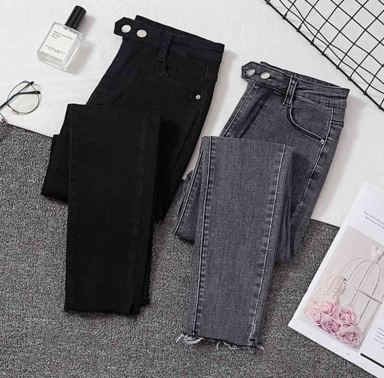 سلام عليكم
عندي بضاعة من أربع كراتين
ملابس نسائي ماركة ماكس
ملابس أطفال ماركة بات بات
ملابس شي أن مكس
كرتونة صغيرة بيها عناية ومنزلي
كلهن أبيعهن بسعر واحد ورخيص لان عندي تصفية
اللي بالصور قسم بسيط من البضاعة 

راسلونا ع الصفحة وتددللون


**إذا كنت صاحب هذا الإعلان وتريد حذفه لأي سبب، رجاءا أرسل رسالة إلى الدعم الفني**