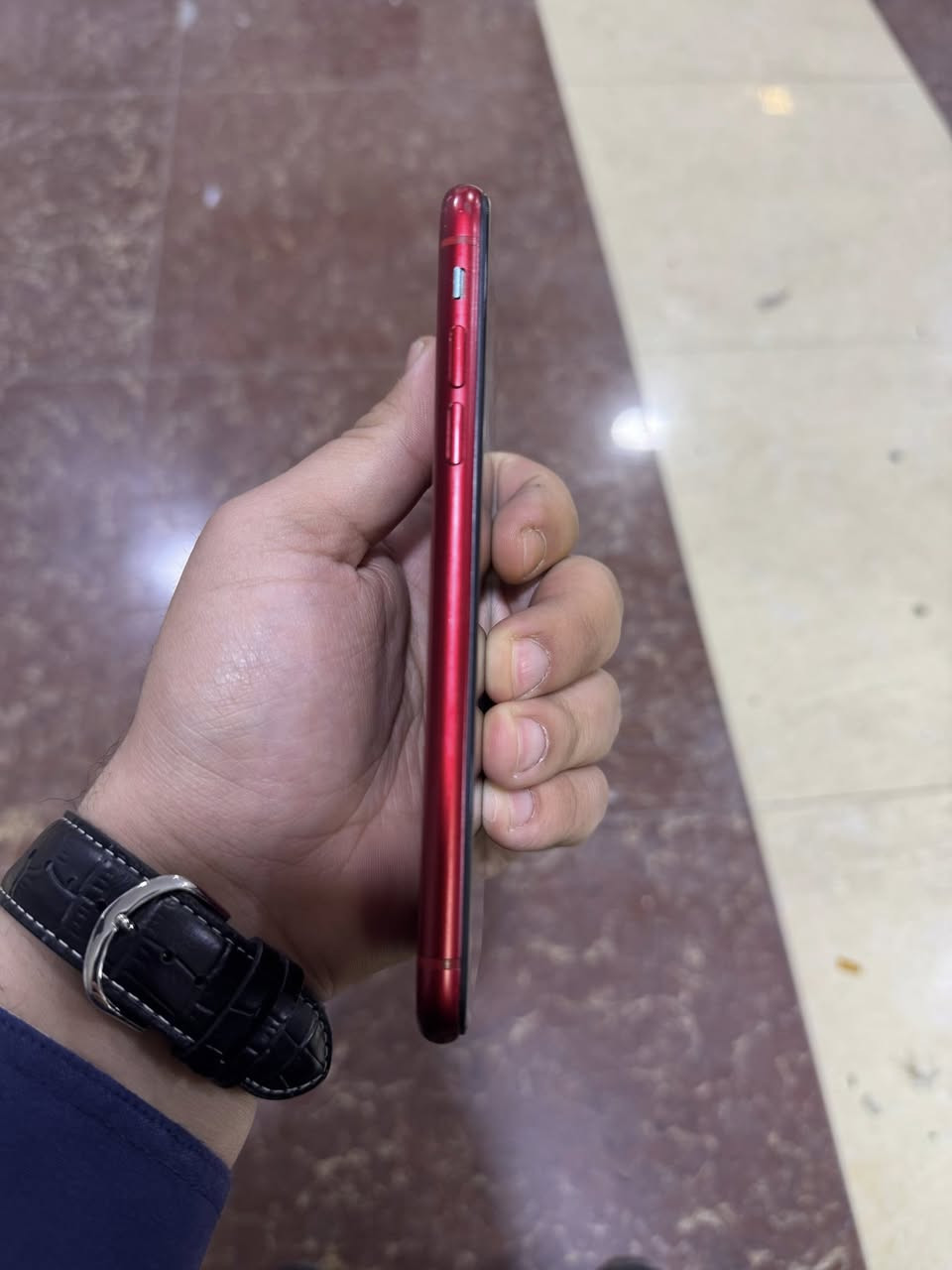 سلام عليكم ايفون xr خطين  ذاكره 128 نضيف فيس ايدي شغال بطاريه 100 مراوس اب انفنكس حسب القناعه


**إذا كنت صاحب هذا الإعلان وتريد حذفه لأي سبب، رجاءا أرسل رسالة إلى الدعم الفني**