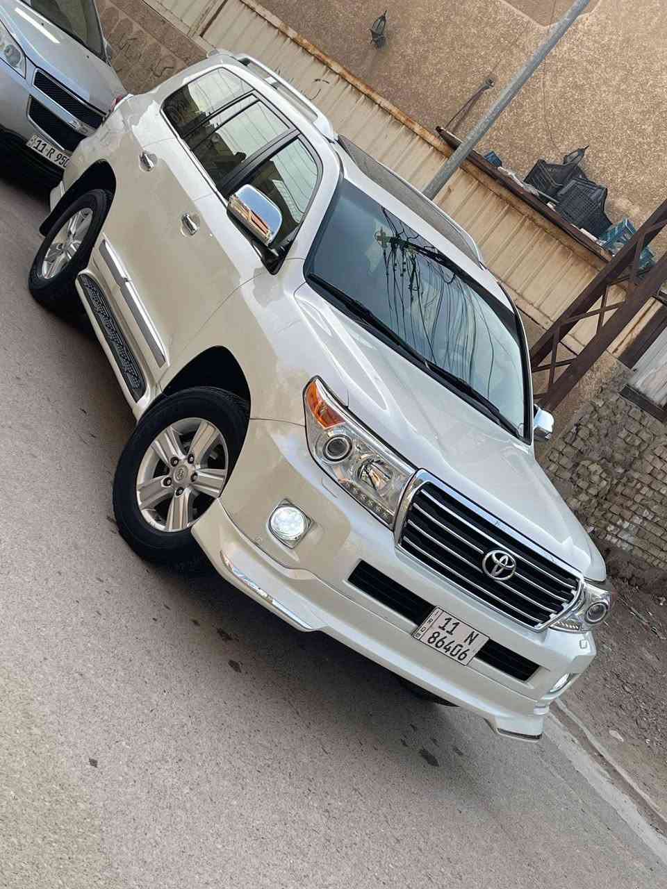 لاندكروز جكسارة GXR موديل 2013 خليجية  بريمية اصل ام الطفاية 8 ايرباك 
رقم بغداد جديد بسمي سيارة من 2018 عندي 
ماشية 84  ....الف كيلو 
كفالة عامة من الضربة ولصبغ ولتبديل 

السعر 364 ليهة مجال ***********

محرك وكير بلاديات ع وضع الشركة ممفتوحات 
حجم المحرك 4000 ...6 سلندر
7 راكب
تبربد 3قطع
صدر جديد تخم تاير دلوب ياباني 
فول مواصفات 1ع1 
فتحة بصمة جلد زراك لايت فور ويل مري شفط
