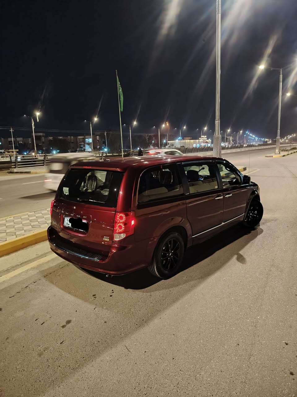 السلام عليكم ورحمة الله وبركاته
دوج گراند كرفان كرزي 2019 امريكي GT بلاك اديشن ويل اسود🖤
______________
رقم بغداد الدولي شرط تحويل ثاني يوم
______________
حساسات خلفيه
بصمتين اني مسويلها الثانيه
كشنات جلد اسود مطرز احمر
كشنات هيتر وتحكم كهرباء جهتين
ستيرن هيتر
مري هيتر
تبريد منفصل مناخين ٣ قطع
فرس قمارة
ابواب كهرباء
جنطة كهرباء
٩ سماعات دمام خلفي بلادي 
شاشة اعطال 
تحكمات ستيرن كامله 
مراية تعتيم 
٦ جامات كهرباء 
بردات خلفي 
______________
السيارة مال جناي مو مال خط يعني استخدام شخصي من الدوام للبيت ومصروف عليها/ ضايف عليها قياس ضغط تايرات/ عليها برمجة فتح سرعة وبرمجة مراوح / منظومة غاز ٨٠ لتر عليها ادامة كامله + محرك علية ادامة قبل فترة / بجم زنون عالي ناصي /ارضيات حوضيه ارز لاين اليعرفهن يعرف سعرهن+جنطة مغلف جلد / مغلف كشنات جلد فوگ البلادي لونين / بيها سبير فوگ البلادي / بيها فتحة مال فيت بم/ گير تفصيخ قبل فترة شديته مال گصة /محرك مكفول لاتبديل لا فتح ادير الها احسن نوع دهن
_____________
حادث موضح بالصور بيها صبغ فقط جوه بالباب الخلفي جهة صدر بيها تكحيلات وبارد ماشيه (88) ألف ميل السيارة الحمد لله مابيها مصرف دينار
وبالعافية على الياخذها

السعر (200$) وبيها مجال ان شاء الله

*********** واتس اب او اتصال
