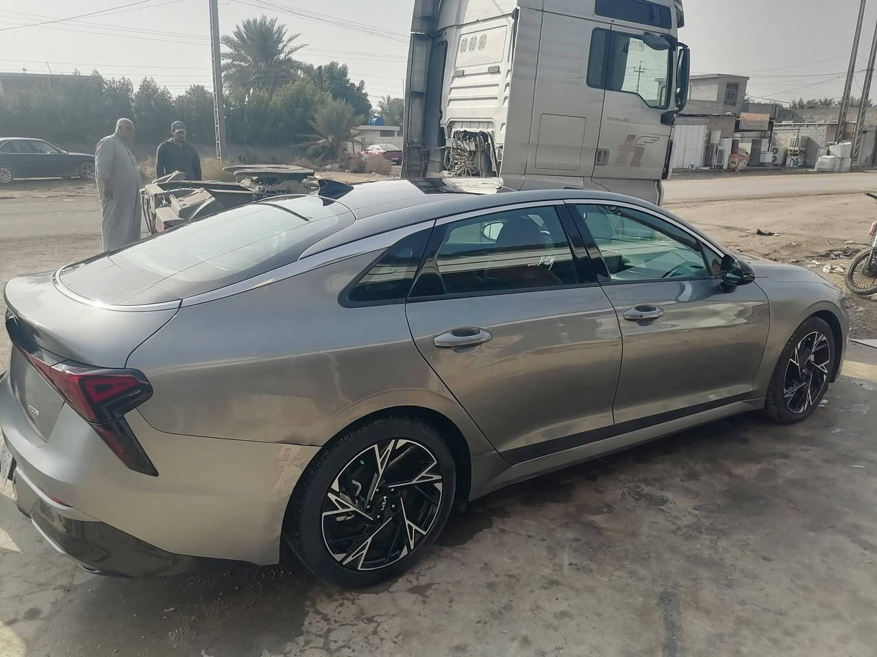 سلام عليكم
كي فايف جي تي لاين
فول مواصفات
داخل احمر
٢٠٢٥
ماشيه ٣٧
صور الحادث السونار داخل المنشور
السياره دبل كود بأمريكا
رقم بغداد باسمي

السعر ١٧٨ وبيها مجال
مكاني بابل الإسكندرية
***********
***********
