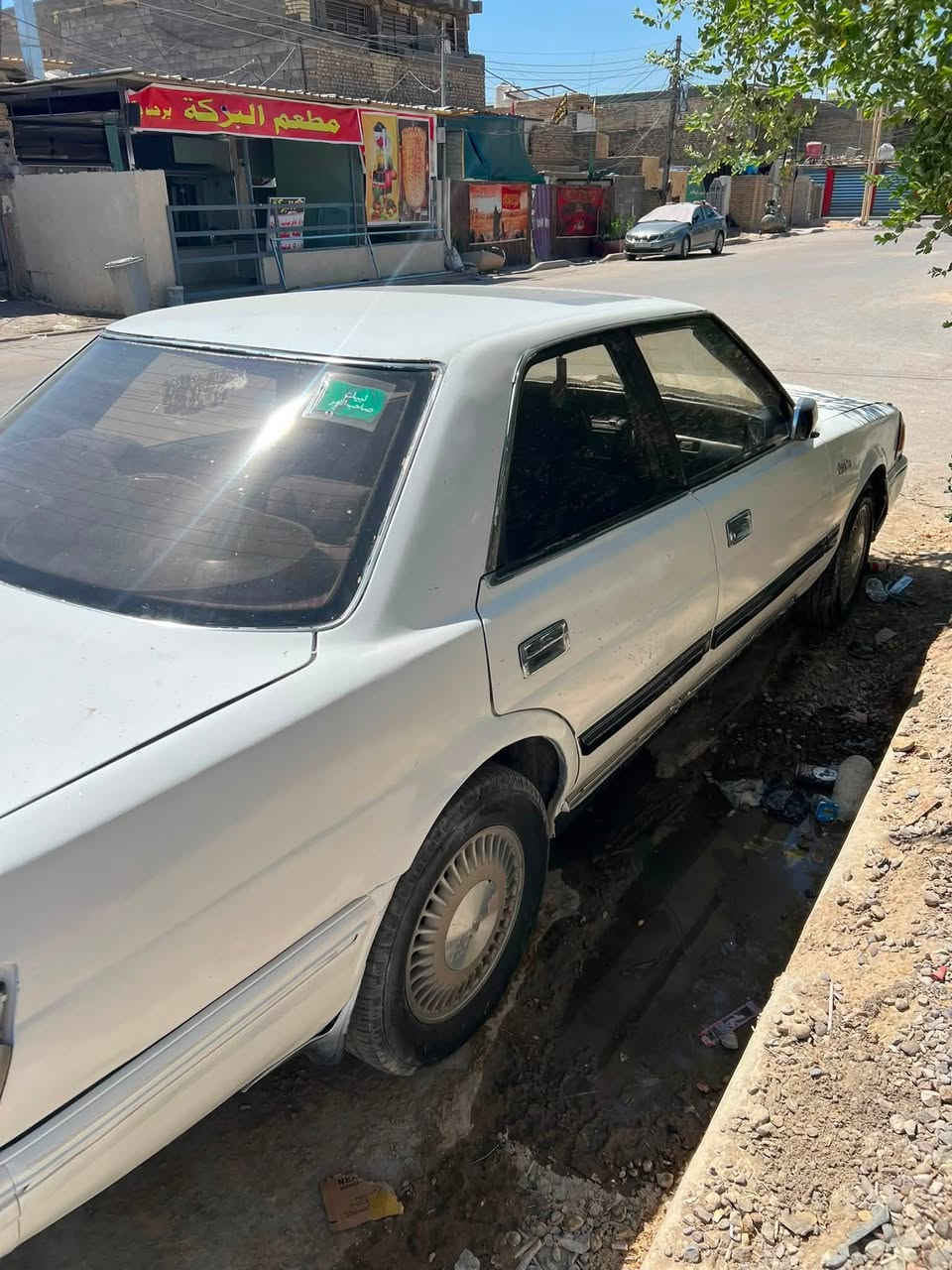 سلام عليكم سوبر هارتوب مديل 1989سياره مكينه وكير كارتون 
مكفوله من كص ونقل جثه كهربايات كله كامله تبريد شغال يسره ابلاد
صدر جديد تخم تاير بسمي تحويل ثاني يوم سعره٣٨بيه مجال حك جيه مكاني بلديات رقم هاتف***********
