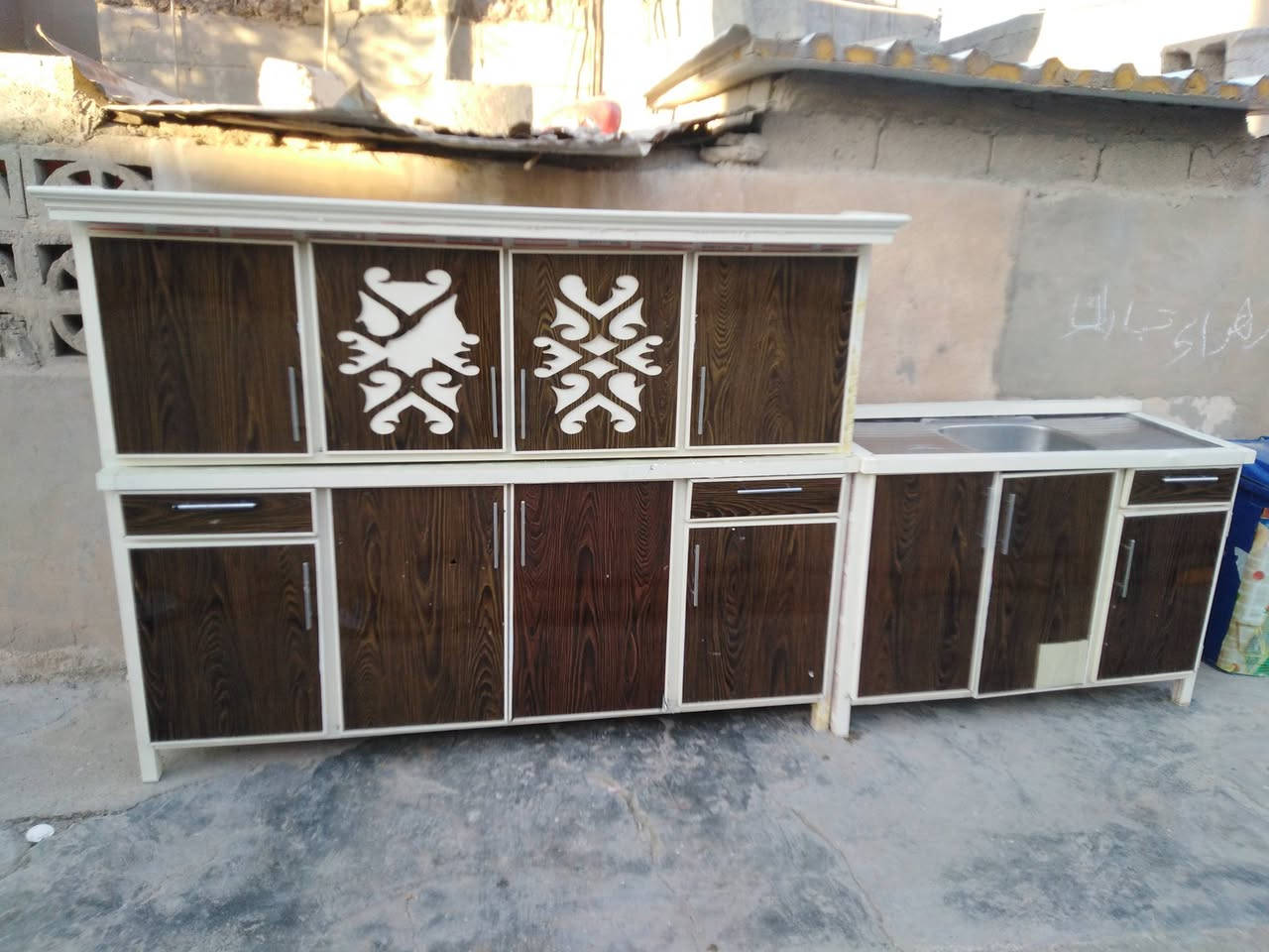 السلام عليكم كونترات للبيع 3قطع وقطعتين للبيع الجوزي 3 قطع كونتر نظيف ما بيه عيب سعره 225وبيه مجال للشراي والصاجي قطعتين حيل نظيف تفصال سعره 150 وبيه مجال للشراي الخاص مفتوح


**إذا كنت صاحب هذا الإعلان وتريد حذفه لأي سبب، رجاءا أرسل رسالة إلى الدعم الفني**