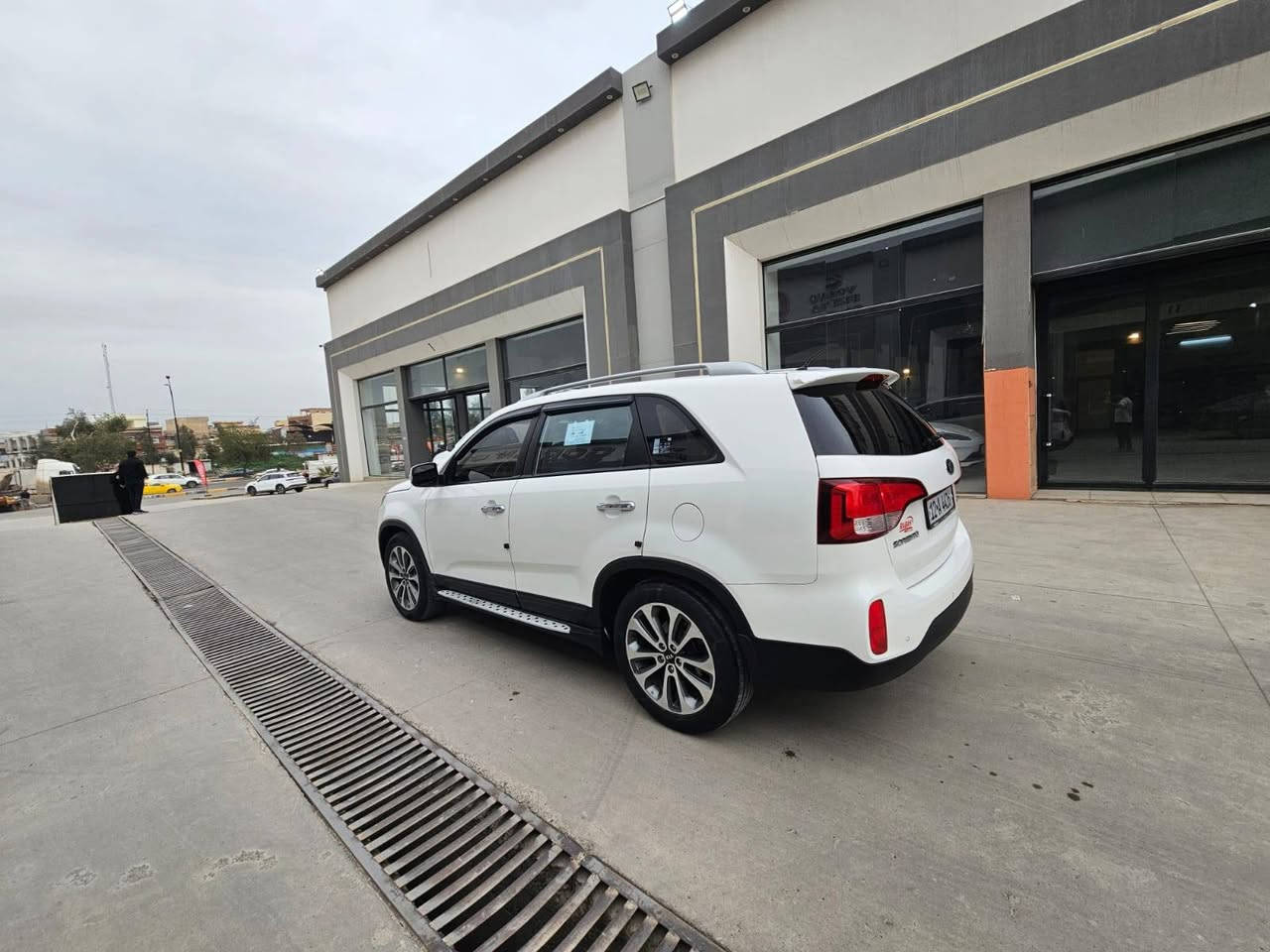 السلام عليكم
للبيع كيا سورينتو
الموديل 2014
مواصفات
بصمة
بصمة أبواب
تحكمات استيرن
حاكية
كروز سرعة
تبريد ٣ قطع
حساسات خلفي
٧ راكب
السيارة بدون صبغ بدون ضرر كلين 
محرك 4 سلندر بدون فتح بدون رواجز شرط

السعر 169 وبيها مجال بسيط 

للاستفسار مراجعة مكتب منار الحدباء لتجارة السيارات وتنظيم عقود بيع وشراء السيارات موصل حي المثنى فرع إعدادية الرسالة

***********
***********
