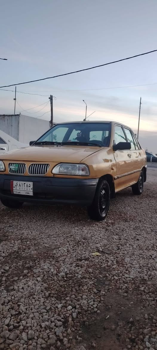 السلام عليكم
سايبه موديل 2013 
بيها باب مبدل . جاهزه من كلشي 
سعر 30  
***********
