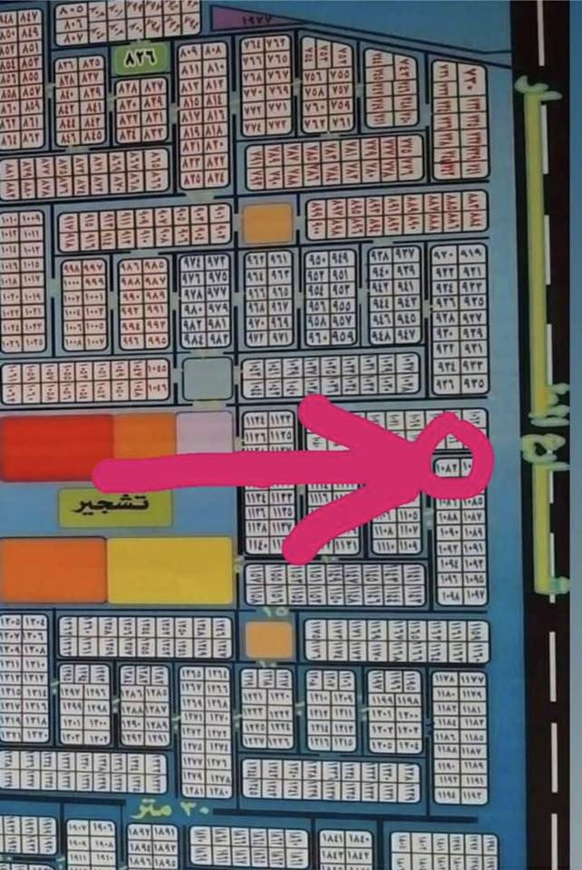 السلام عليكم قطعة ارض ٢٠٠ متر ركن الوجه ١١.٤٠      ونزال ١٧ ونص موقعها خلف البيوت اللي على شارع المطار مباشرتاً موضحه بلخريطه رقم القطعه ( ١٠٨٢ )    اني صاحب القطعه الشرعي 
***********
***********
