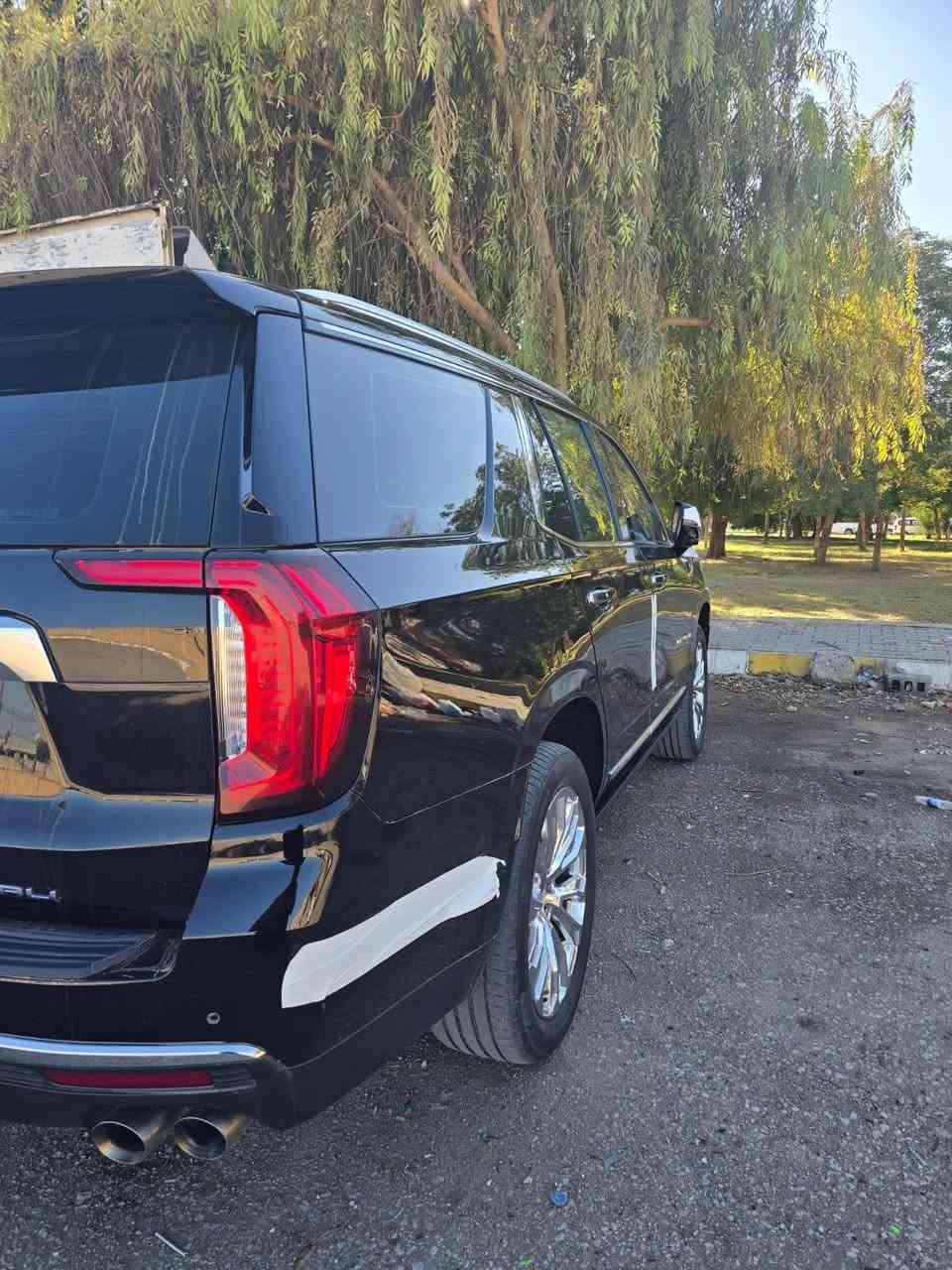 السلام عليكم جمسي دنلي موديل 2022 مكفوله كفاله عامه  وكالة منصور ام ضمان خليجيه رقم بغداد ماشي 95 الف رقم ***********
