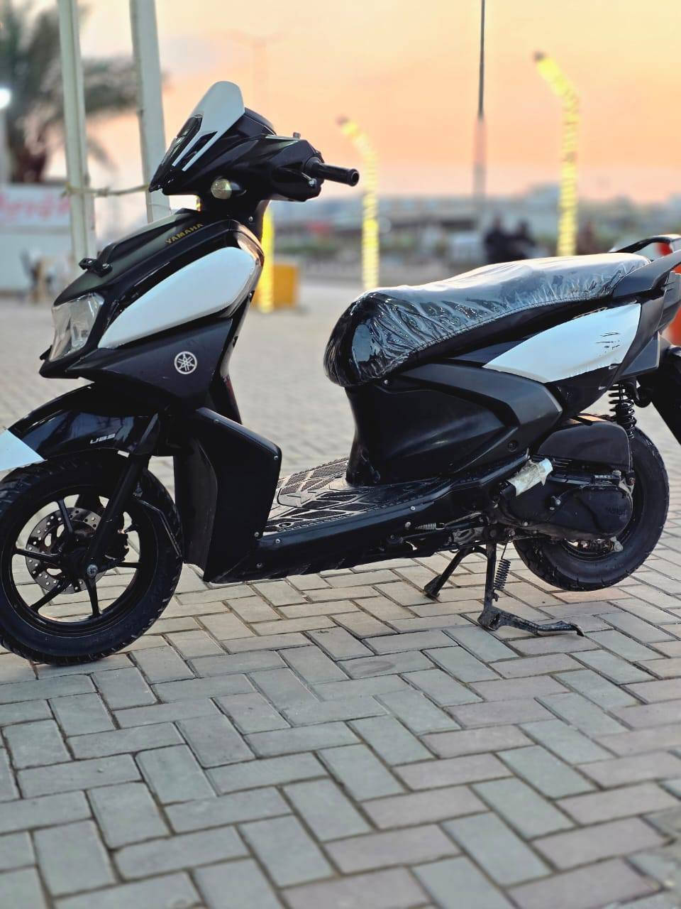 السلام عليكم. ZR. موديل 21
السعر 1350وبيها مجال. نضافه فول ومكفول

اتصال لو واتساب ***********
