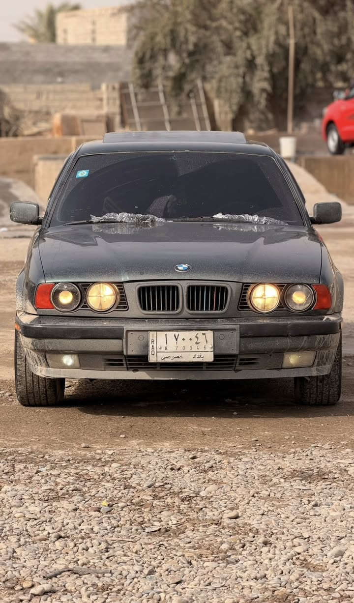 السلام عليكم للبيعBMW موديل1994 اصل525بليته وسنويه مكينه مسكر سياره فول سلايت بجم عريض دبل ايرباك كشانه جلد+كهربايه تبريد ثلج حار بارد رقم بغداد مشروع وطني هزه سنويه جديد سياره بدون حادث مكفوله من الحادث صدر امامي خلفي جديد تخم تاير جديد ويل خليه كهرباياته على البلاد غرفته جديده ترايه يخبل سياره جاهزه  
مكانه صلاح الدين تكريت السعر65بي مجال مراوس حسب القناعه رقم التلفون ***********
