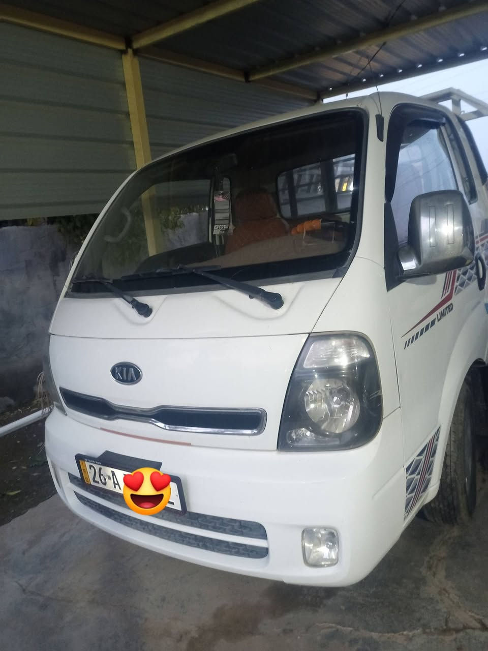 ..كيا حمل 2700..موديل 2013رقم صلاح الدين مميز سياره كامله مكفوله من كلشي صاحبه اني ثاني يوم تحويل السعر خاص الرقم ***********
