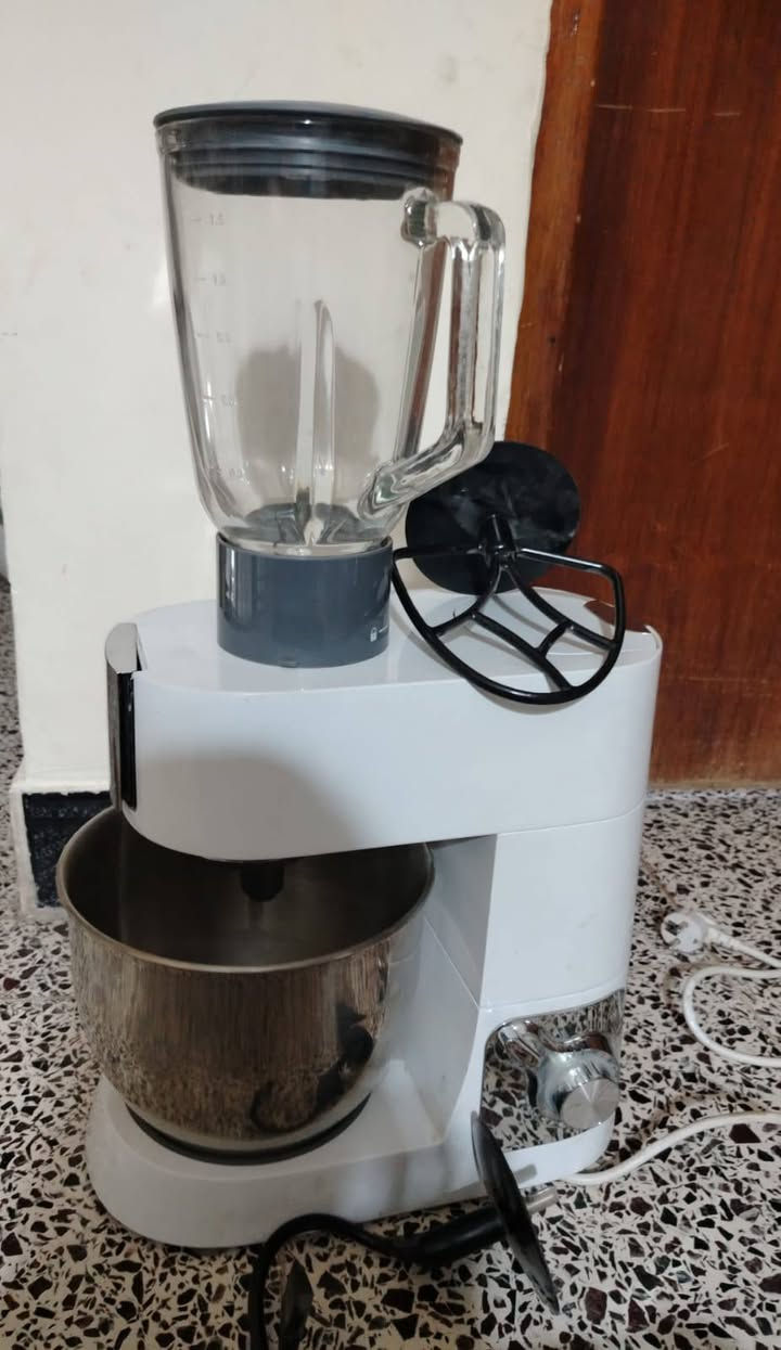 غراض جديده للبيع اليريدهن يتصل على هذا الرقم بي واتساب ***********
