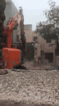 هدم الدور تفليش البيوت ورفع الانقاض وقص البيوت المشتركه  في بغداد بدون ضرار وهتزاز وعملنا في رضاكم مقاولات عامه تجهيز طلباتكم رقم الهاتف***********. ***********..
