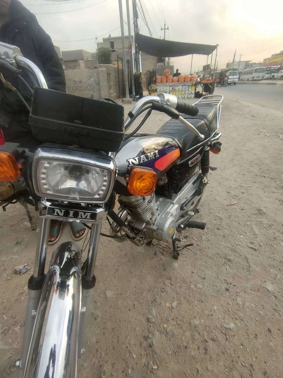 سلام عليكم نامه موديل 26 بعدها زيرو ماماشيه فقط العداد بي كسر بس شغال نازله بشهر  الواحد اواراق سكنر بيهن تلف مكاني شعب حي اور سعر 575
رقم ***********
