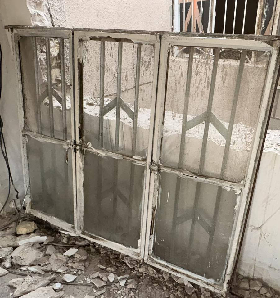 أربع شبابيك و باب حديد للبيع
السعر :30للشبابيك و 50للباب
العنوان:بغداد حي العامل 
باقي التفاصيل على الخاص


**إذا كنت صاحب هذا الإعلان وتريد حذفه لأي سبب، رجاءا أرسل رسالة إلى الدعم الفني**