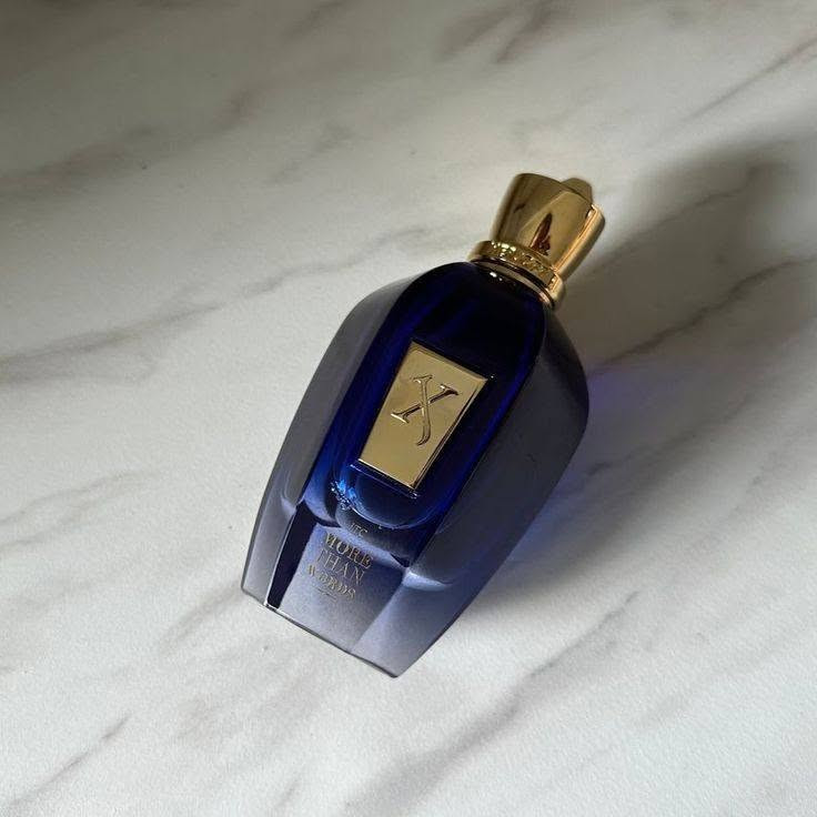عطور من افضل البراندات العالميه كميه محدوده سارع بل حجز  3 عطور من ختيارك انته السعر 25 الف وتوصيل مجاني لكل محافضات العراق كل شيشه 100 ملم وثباتيه قويه رقمنا للحجز . ***********
