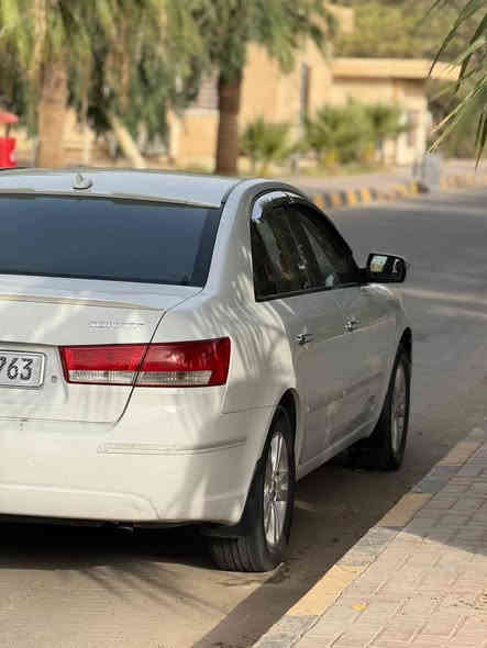 السلام عليكم ورحمة الله وبركاته ( للبيع  )
هونداي سوناتا لون ابيض 
الموديـــــــــــل : 2011
السيارة جديده مكفوله كفاله عامه 
المحرك : 2000 مكفول
المواصفات : خليجي  فول واحد ع واحد 
رقم : صلاح الدين دولي
العنوان : صلاح الدين / قضاء الدور 
موبايل : ***********  ‭ تكريت
