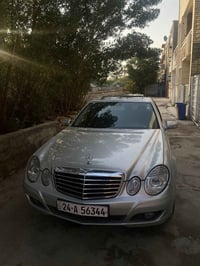 مارسدس بينز ٢٠٠٨ E200  السياره فول مواصفات فتحه و حساسات امامي خلفي  ب...