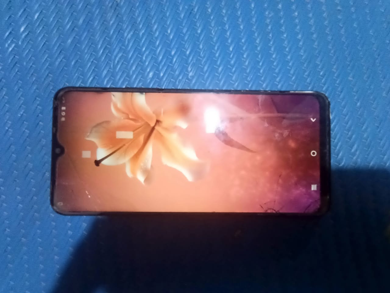 السلام عليكم  اخوان جهاز vivo. ذاكرة ٦٤ رام ٤ شاشه تعبانه شوي  سعر ٥٠وبي مجال  شحنة حلو خاص مفتوح مكاني نهيرات الشمالية


**إذا كنت صاحب هذا الإعلان وتريد حذفه لأي سبب، رجاءا أرسل رسالة إلى الدعم الفني**