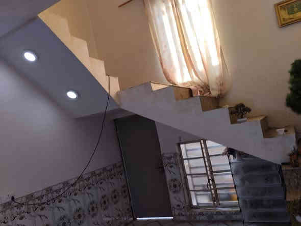 بسم الله الرحمن الرحيم 
بيت زراعي للبيع 
صوب بني ركاب 
قرب مدرسة اليعربيه 
غرفتين وصاله ومطبخ وديوانيه 
وصحيات داخليه وخارجيه 
البناء بلوك السكف عكاده 
البيت جاهز 
المساحة 250
السعر 65 وبيه مجال 
للتواصل الاتصال على الأرقام 
 الموجوده بالاعلان 
***********
***********
او مراسلة الصفحة 
#هادي_الحجيمي
