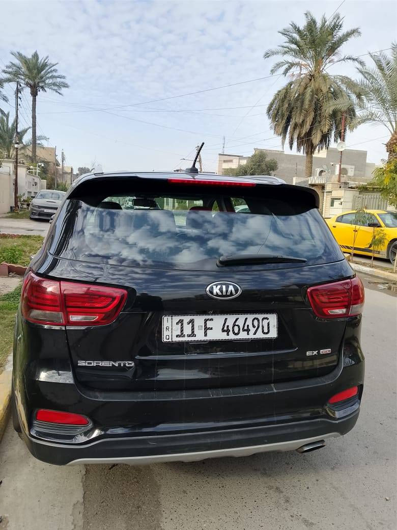 كيا سورنتو  2019
4 سلندر  7 راكب 
تدفئة تبريد كشنات
تدفئة دستيرن 
شحن ذاتي للموبايل واير لس 
ماشيه 190
بيها صبغ 3 قطع كما موضح السونار 
رقم بغداد تحويل مباشر 
مكان السياره بغداد السيديه 
للاستفسار ***********

