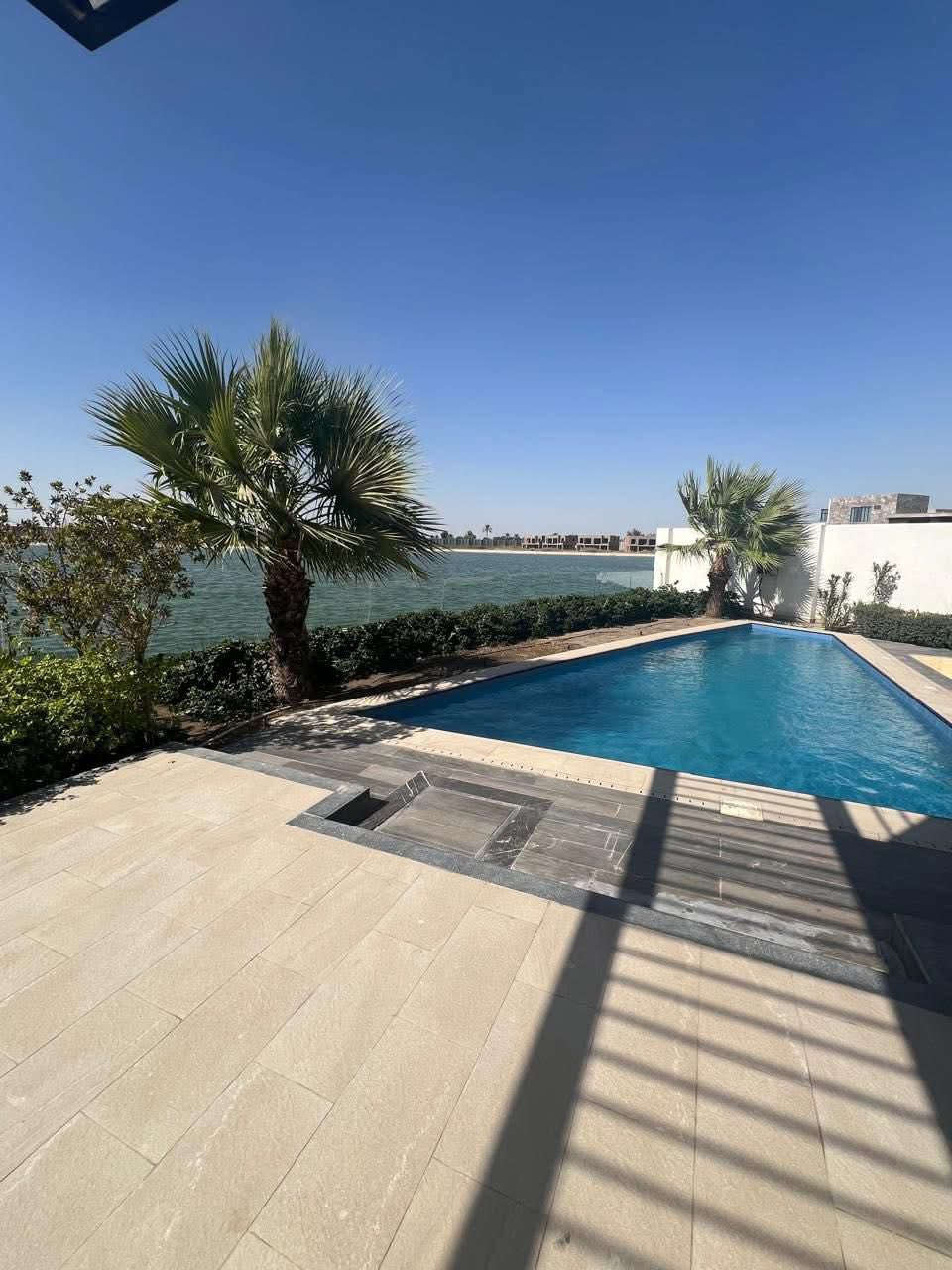 تتوفر فلل للبيع بمساحات متنوعة وإطلالات مميزة داخل مجمع داماك هيلز – بغداد.
📍 موقع استراتيجي: قرب مطار بغداد الدولي وبجوار الجامعة الأمريكية.

لتحديد موعد لزيارة المشروع والتعرف على الفلل النموذجية يمكنكم التواصل عبر الرقم:
📞 ***********📞
