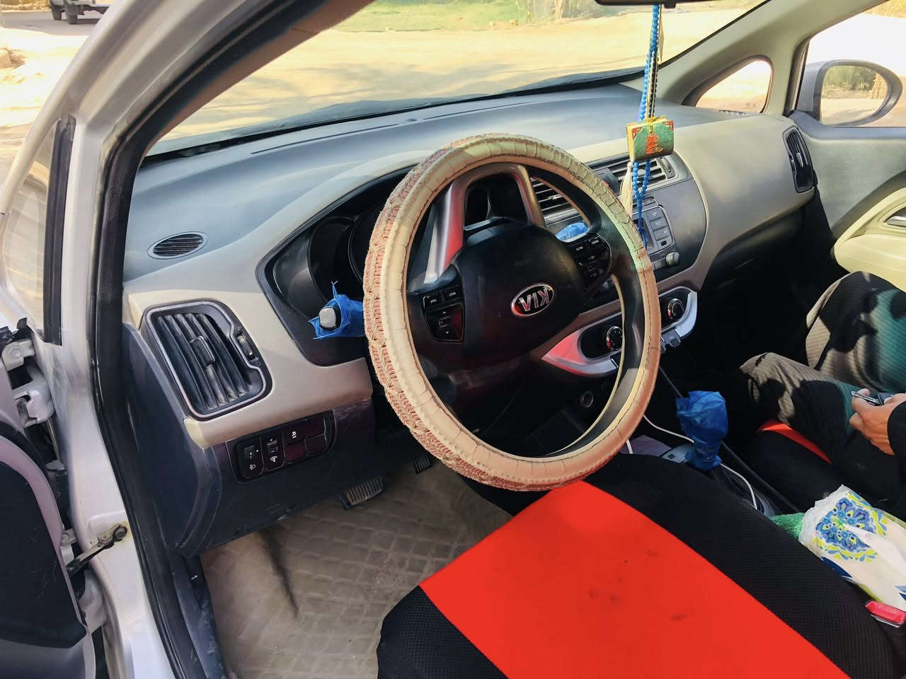 كيا ريو خليجي ٢٠١٧
محرك ١٦٠٠
سياره نضيفه خير من الله
باقي التفاصيل خاص


**إذا كنت صاحب هذا الإعلان وتريد حذفه لأي سبب، رجاءا أرسل رسالة إلى الدعم الفني**