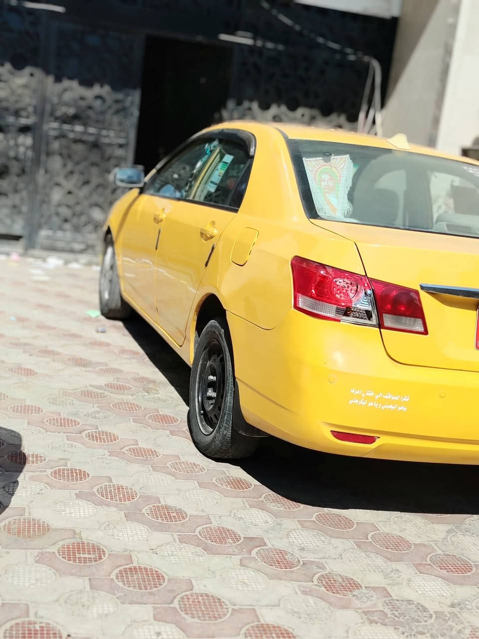 سلام عليكم بيويدي موديل ١٤ كير ومكينه خير من الله سياره حلوه وكاعده بس بيه ضربه بل جملغ الما *********** السعر 47 وبيه مجال
