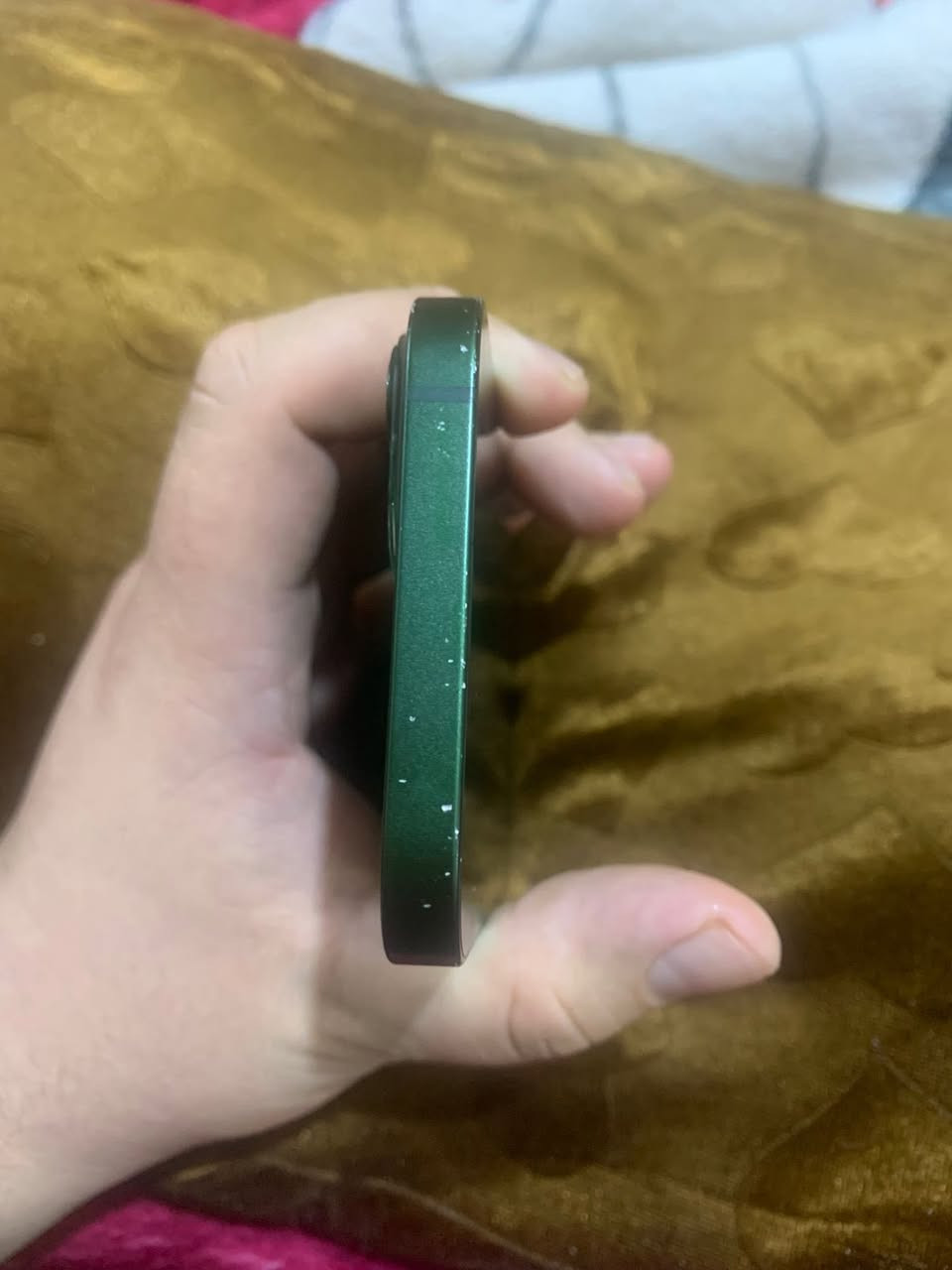 سلام عليكم ايفون 13عادي ذاكره128نضافه 98شرق اوسط نموذج Mبطاريه85 بغداد مدينه الصدر شارع الفلاح  *********** السعر400
