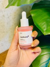 سيروم ميديكوب الوردي • تفتيح وترطيب • كوري أصلي