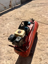 تاروسه نظيفه للبيع  ام ٣٠٠  محرك هسه شاده ب ٤٠٠ الف وبيا مجال للطيبين ...