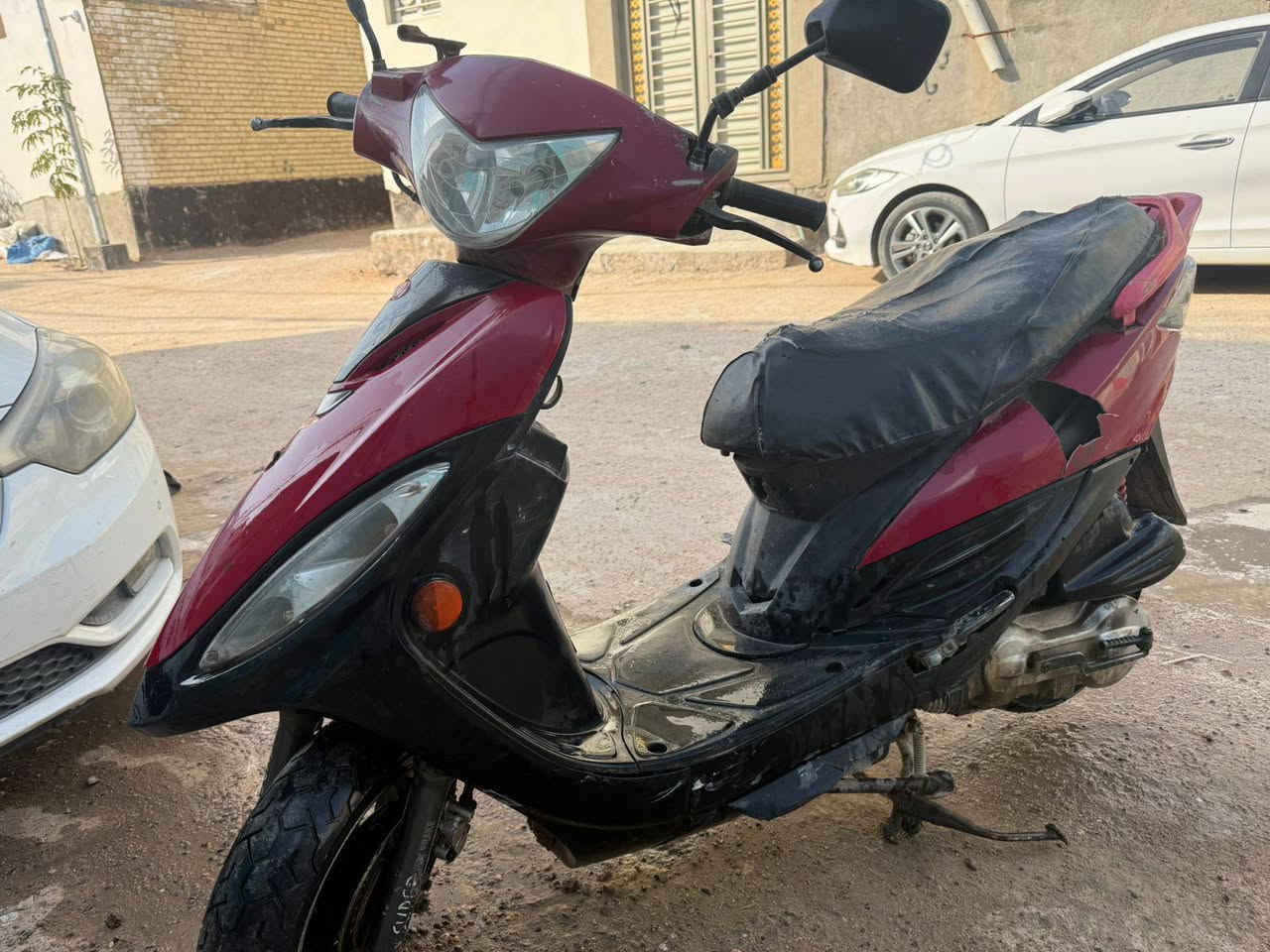 السلام عليكم
كامكو G4 للبيع الدراجة حلوه شوف العين نگرة سلف تشتغل محركه حلو لا تبخير ولا شي ثاني فول شلعه  
سلف 
باتري
تايرات 
كلهن جدد 
السعر ٣٥٠ وبيه مجال العنوان النداء شارع المجمعات رقمي
***********
