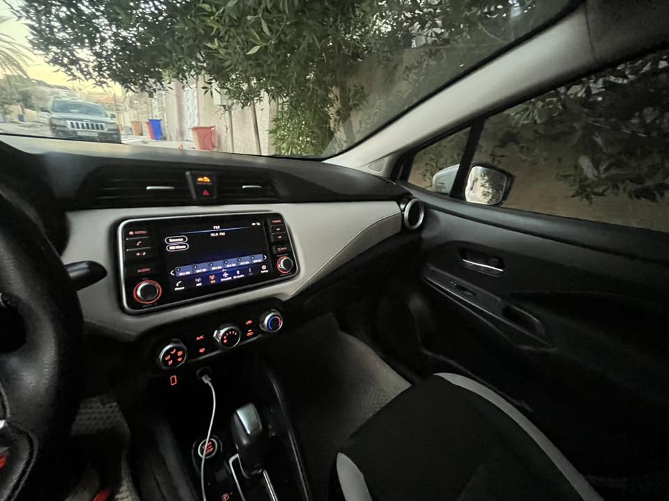 السلام عليكم فيرسا 2021 بيهة قطعتين صبغ مثل ماموجود بالسونار ماشية 55 الف فقط بصمة ورادارات سيارة بيهة ايرباك استيرن وحلوة ونظيفة السعر 105 وبيهة مجال مكان السيارة بعقوبة الجديدة *********** تحياتي الكم
