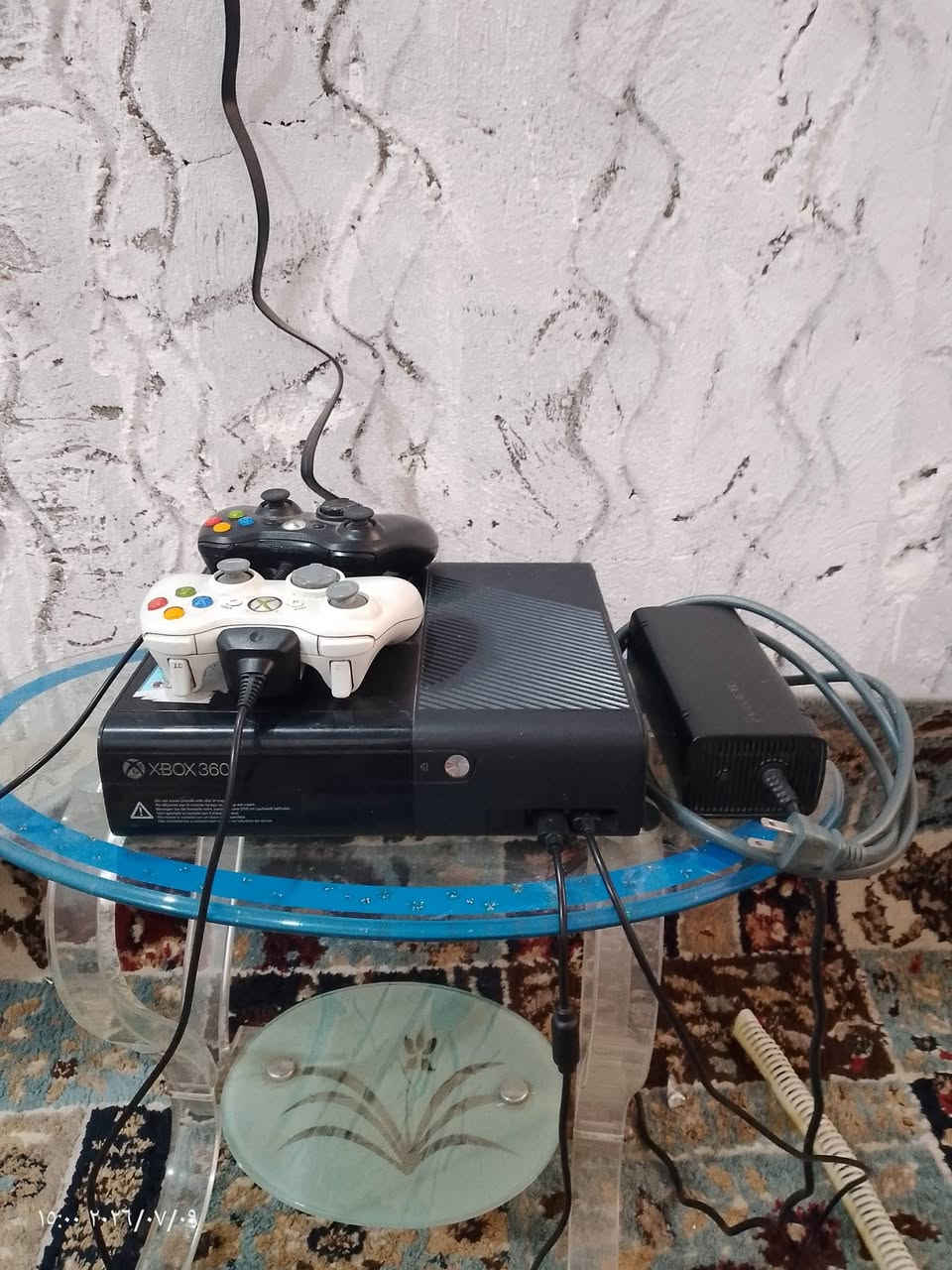 السلام عليكم بلي اكس بوكس 360  2يدات بي عشر لعبات الجهاز نضيف جدا العنوان نجف حي ميسان الرقم***********
