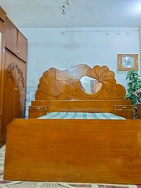 غرفة صاج • ٦ باب • النجف