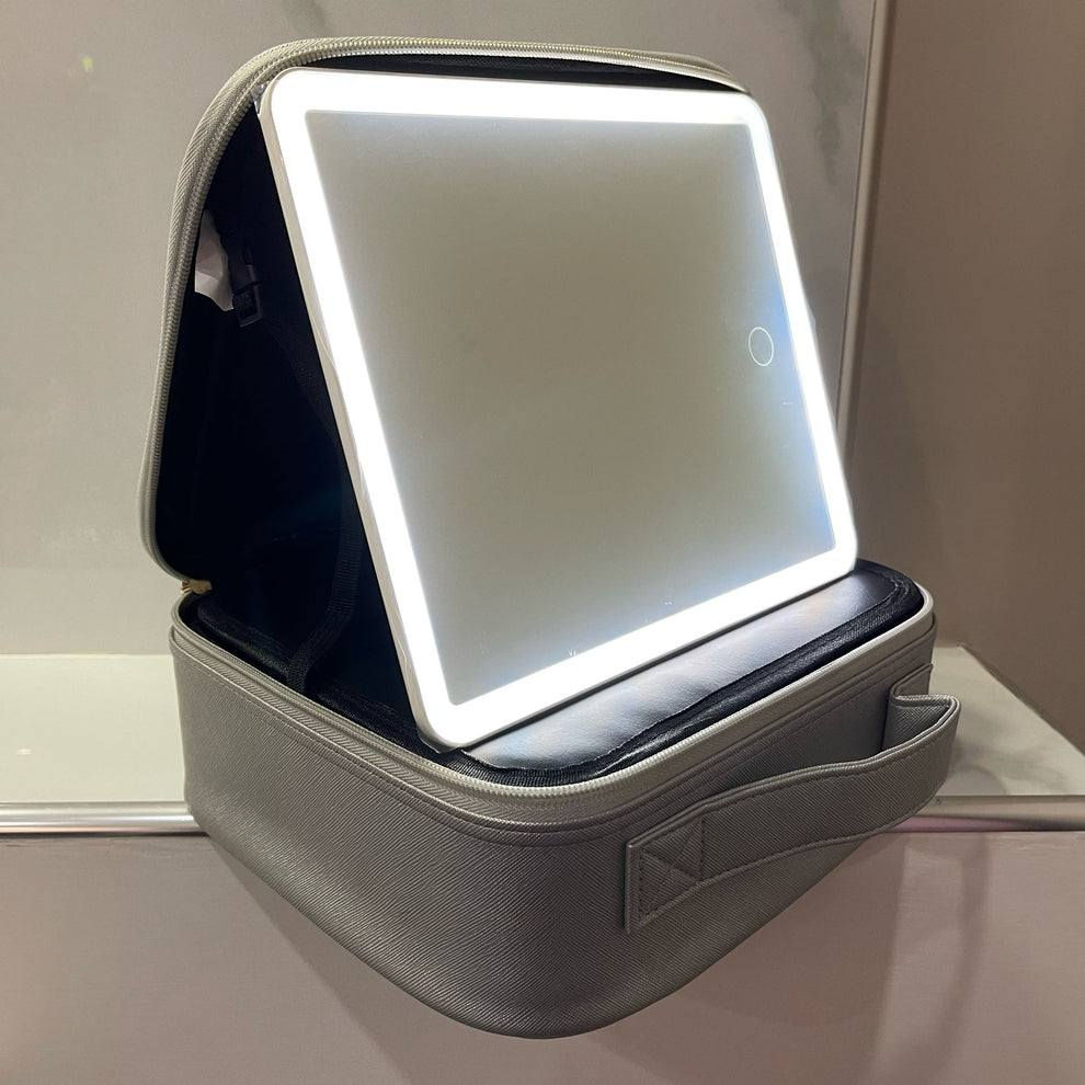 رجعت توفرت جنطة مكياج او غراض مع مراية ولد اضائة ترهم هدية او شخصية متنقله الي موصيني عليها يراسلني توفرت ب٣ الوان


**إذا كنت صاحب هذا الإعلان وتريد حذفه لأي سبب، رجاءا أرسل رسالة إلى الدعم الفني**