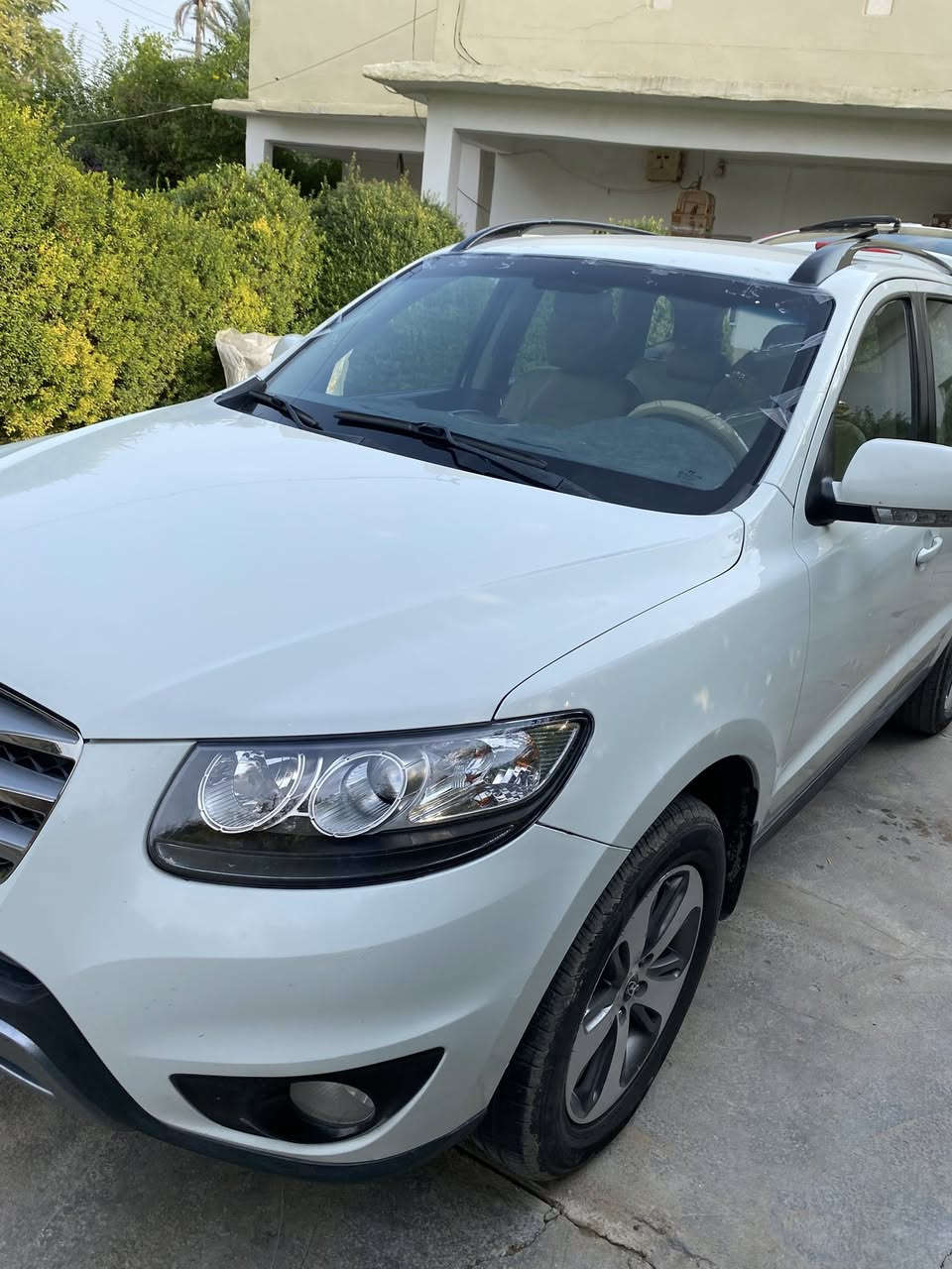 السلام عليكم

سنتافي للبيع2012 خليجي

محرك 6سلندر 3500 جديد مكفول شرط الفحص  على ايدي 

نضيفة بمعنى الكلمة  
رقم بغداد 

مري شفط 

كرسي كهرباء ..  

ثلاجه بالجكمجه

7 راكب
فور ويل 

3قطع تبريد وثلج  

تخم تاير 
باتري جديد 
اطارات جديدة 
السونار مرفق مع الصور 

مكان السيارة . .ديالى  المقدادية 

للاستفسار  الاتصال***********
