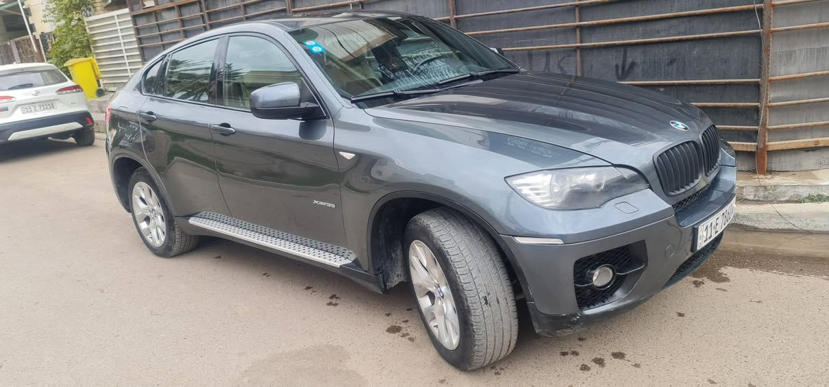 السلام عليكم x6محركها ٣٥٠٠ المحرك بي مشكله ابيع كايم الكيرشغال وتخم تاير جديد وبدون حادث بس الجاملغات مبدله ومصبوغه السعر ١٠٥ والسيارة تسوى بس مالي خلك التصليح مكانها الغزالية تلفون ***********
