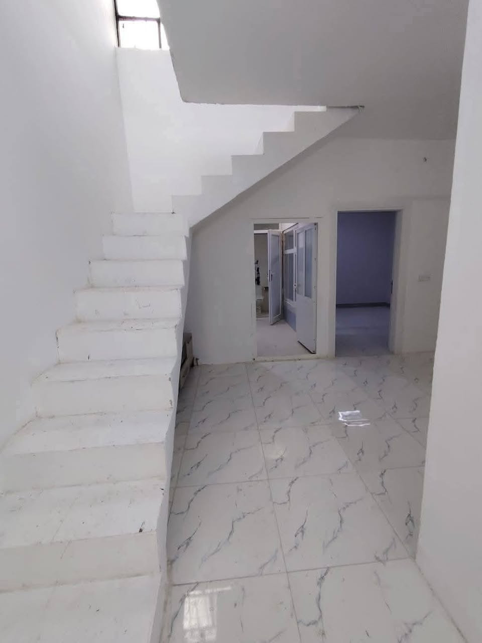 بیت  للبیع  طابو صرف منطقة رابرین
مساحة 100م  سعر  فقط 4دفتر 10ورقە
   فول مواصفات  منطقة رابرین 
  غرف نوم استقبال هول مطبخ صحیات 
  تلفون ـ واتساب ***********
