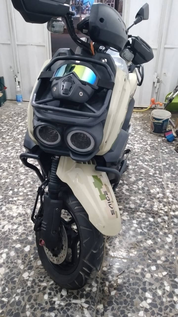 دراجة شحن اباجي نضيفة جدا اخت الزيرو اي نقص مابيهة السعر ٩٠٠ الف مكاني الشعب ***********
