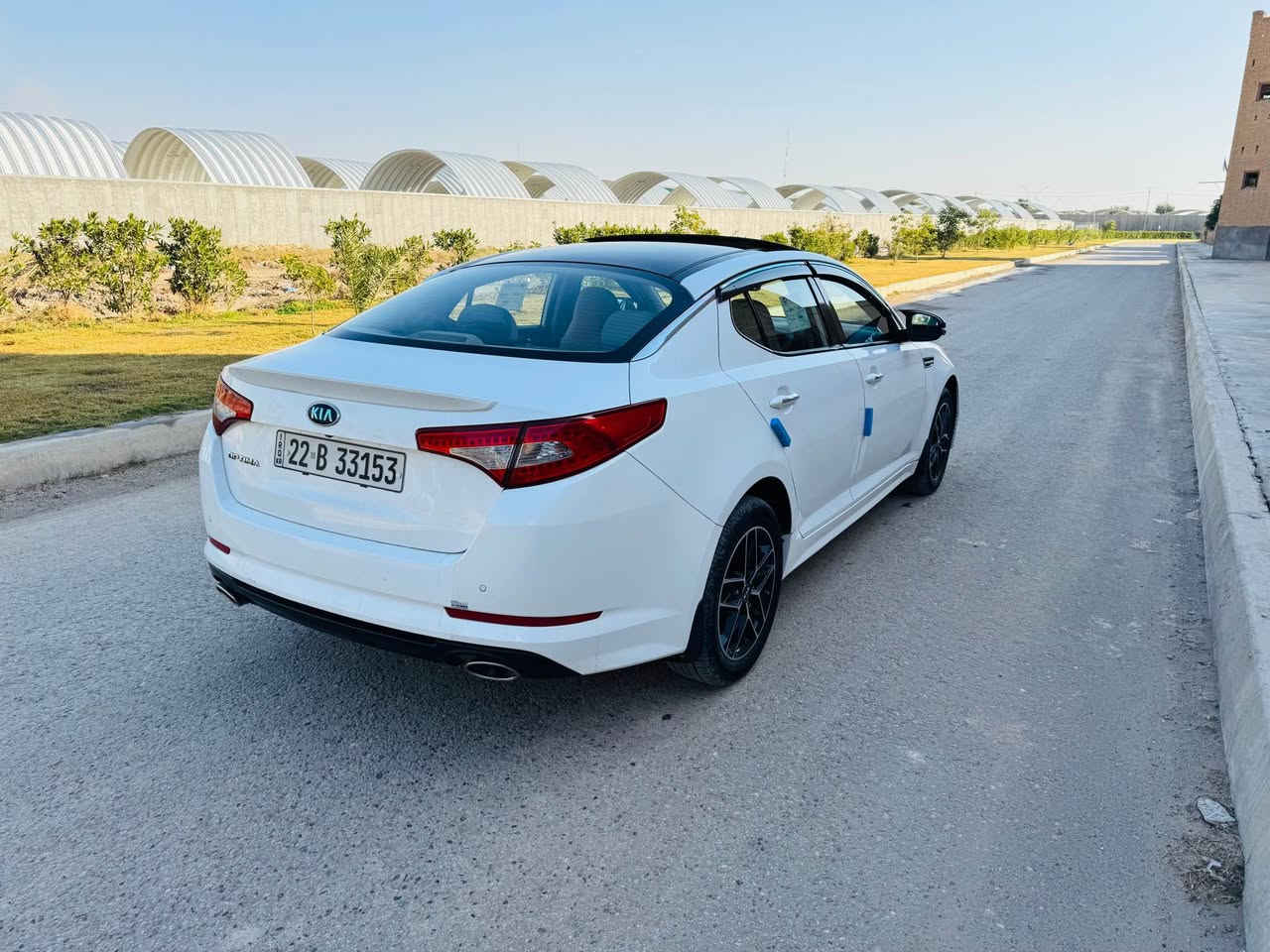 السلام عليكم سياره للبيع 
نوع كيا اوبتما خليجي مديل ٢٠١٣ اربيل دولي السياره لون ابيض السياره كفاله عامه السياره جديده وحلوه وجاهزه من كلشي من مكينه وكير وحداديه وتخم تاير مواصفات السياره فول للاخير بصمه تشغيل  بصمه ابواب كشن جلد كشن كهربائي خزن ميموري حساسات اماميه خلفيه كامره بلاديه فتحه سقف بنوراما مري شفط وغيرها من المواصفات المعروفه السياره رقم دولي سنويه وهزه وفحص جديد تريد تحويل تريد وكاله حاضر اني السياره جاهزه ما بيها نقص 
المكان   بابل 
السعر 143
الاتصال *********** حلة, بابل
