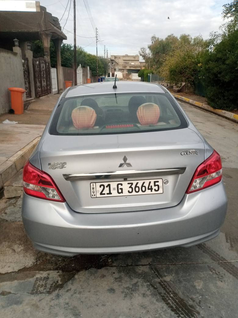 سياره مسيبوشي ميراج 
بيه قطعه واحد بدون دواخل 
سياره موديل 20 بيه دفتر بانزين سنويته لحد 28 سياره مكان كركوك للتواصل موبايل واتساب ***********او *********** سياره للبيع فقط بدون مراوس كركوك, العراق
