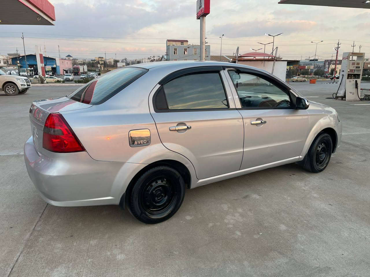 افيو للبيع رقم اربيل بيه قطعه وحده صبغ كير ومحرك وتبريد وتحويل كله شرط لا ستفسار اكثر اتصال على رقم 
 *********** أربيل, العراق
