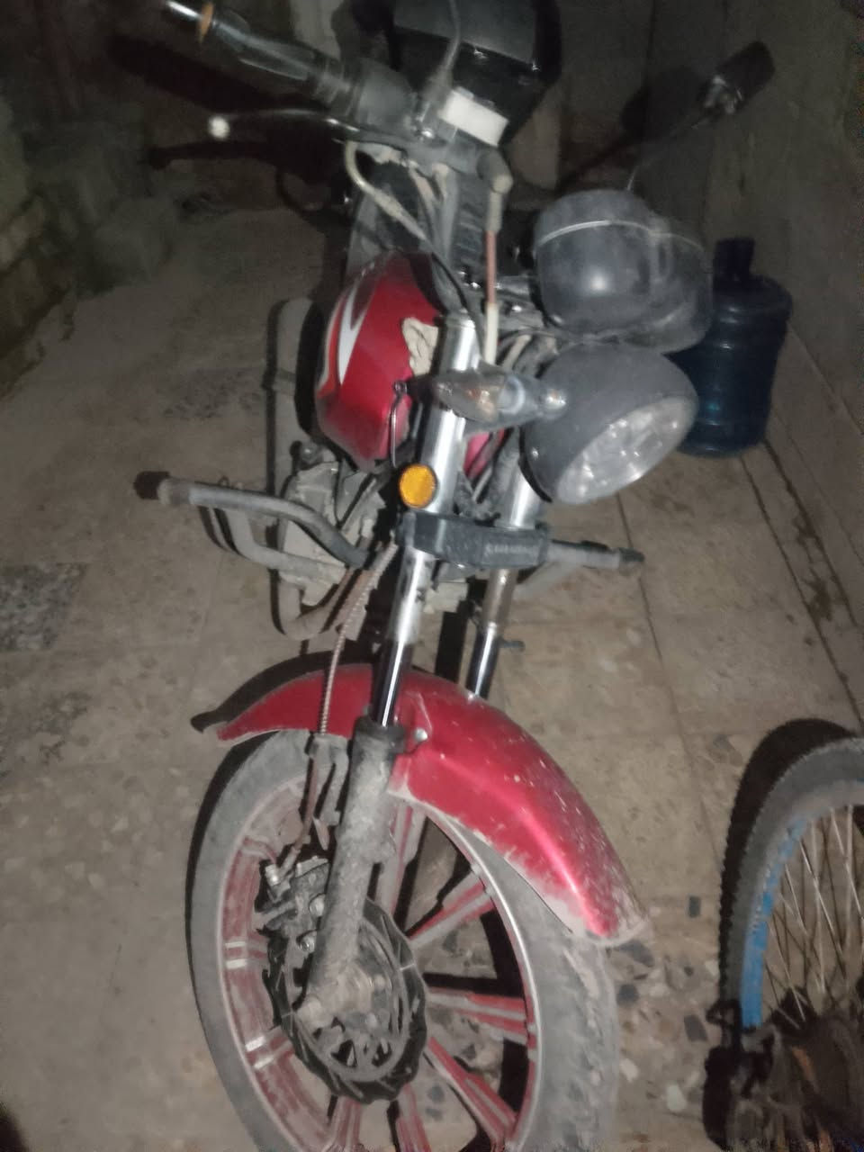 دراجة شأنك مضيفة مكينة بلادي. سعر 850مكان بغداد شعب ***********واتساب
